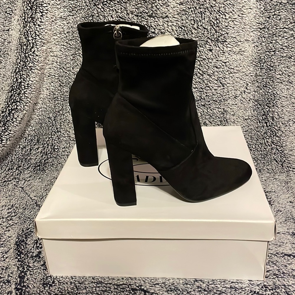 Steve Madden echo bootie